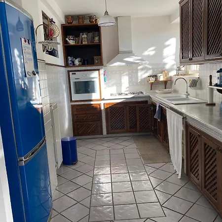 Casa Antonino * ميتا